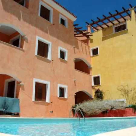 Rena & Relax Con Piscina Condivisa * סנטה טרזה גאיורה